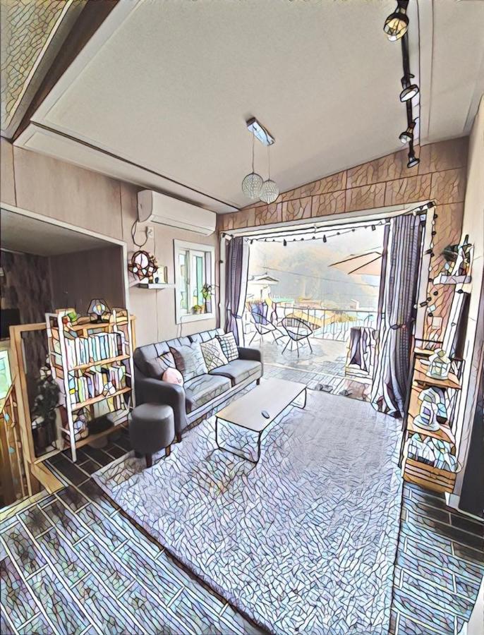 Us On Earth Guesthouse دانيانغ المظهر الخارجي الصورة